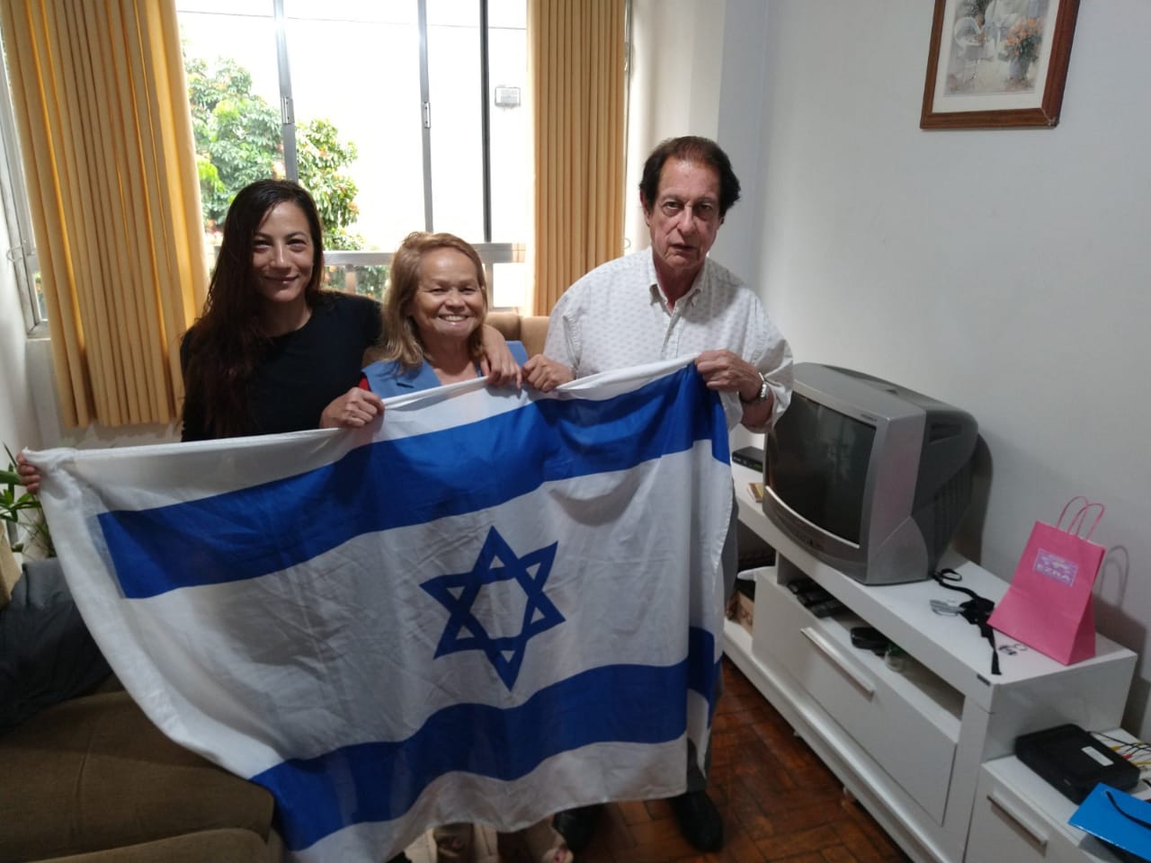 Family showing Israel Flag